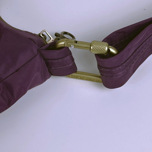 Travelon anti-theft hobo bag in a violet purple colour - Picture 8 of 9